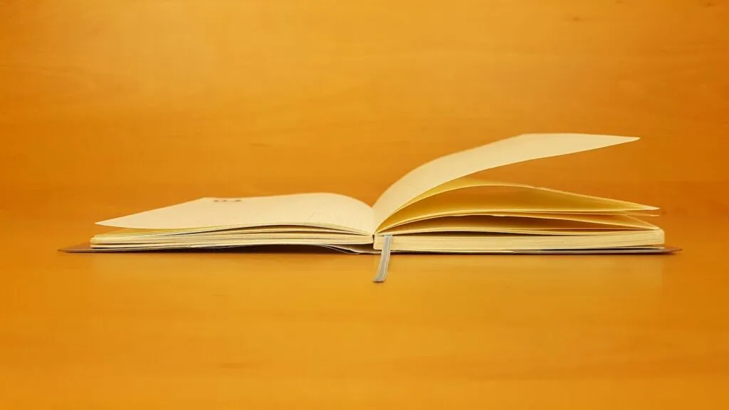 Pourquoi instaurer un club de lecture au bureau ? Le Club des nerds de Sparkling